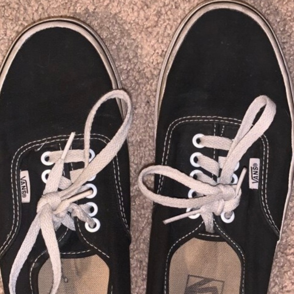 Women’s size 9 Vans